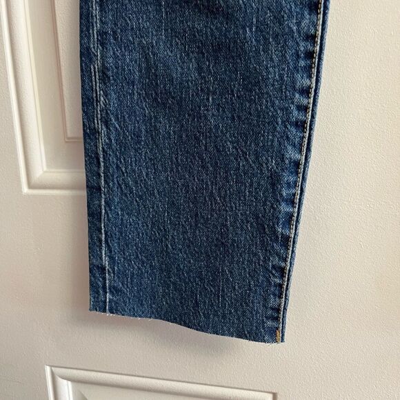 Good American Good Classic Raw Hem High Rise Jeans Blue940 Size 4 / 27 NWOT - Picture 4 of 11